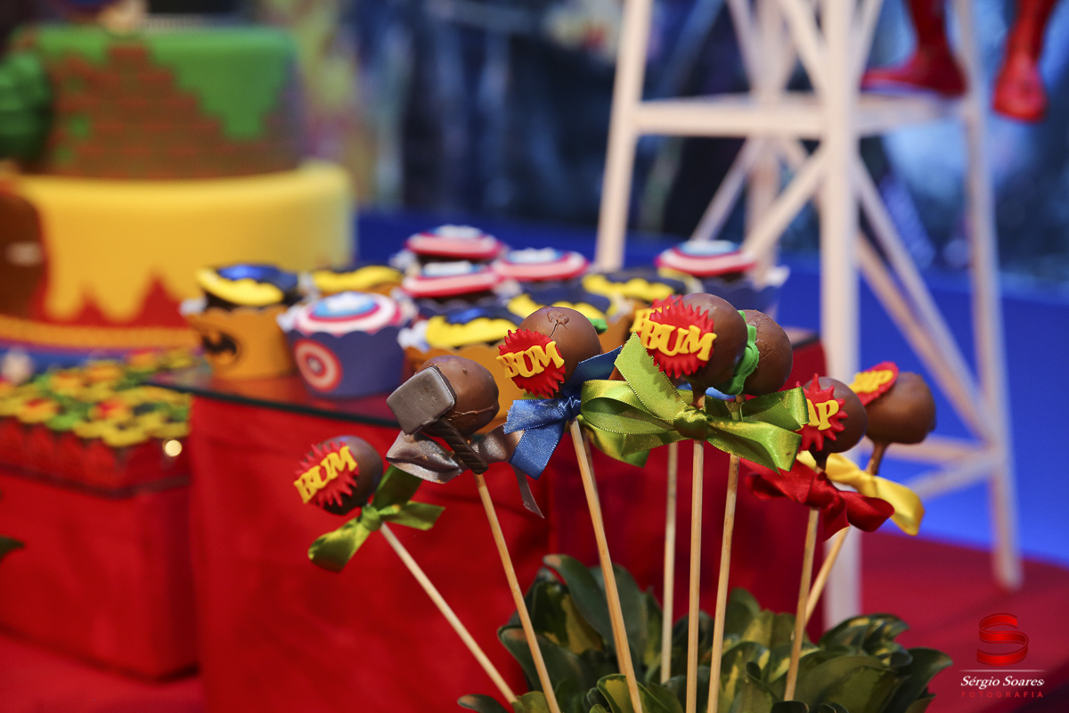 fotografia-fotografo-fotos-cuiaba-mt-sergio-soares-aniversario-marvel-dc-liga-da-justica-batman-homem-aranha-super-homem-flash-vingadores-aniversario-enzo-alpha-kids