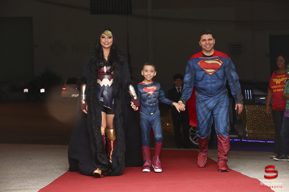 fotografia-fotografo-fotos-cuiaba-mt-sergio-soares-aniversario-marvel-dc-liga-da-justica-batman-homem-aranha-super-homem-flash-vingadores-aniversario-enzo-alpha-kids