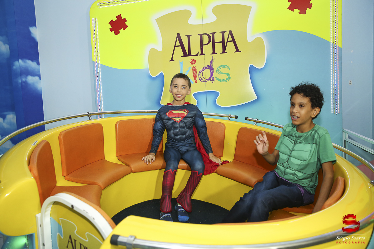 fotografia-fotografo-fotos-cuiaba-mt-sergio-soares-aniversario-marvel-dc-liga-da-justica-batman-homem-aranha-super-homem-flash-vingadores-aniversario-enzo-alpha-kids