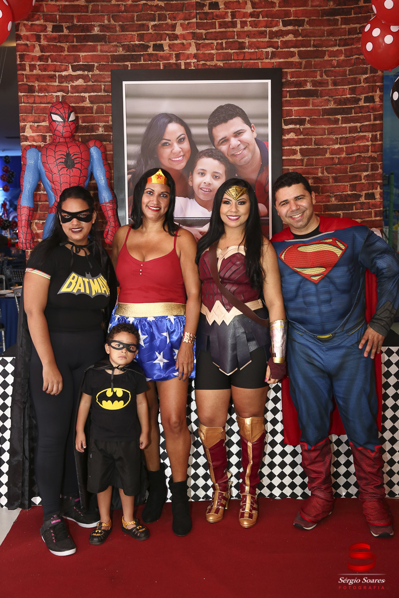 fotografia-fotografo-fotos-cuiaba-mt-sergio-soares-aniversario-marvel-dc-liga-da-justica-batman-homem-aranha-super-homem-flash-vingadores-aniversario-enzo-alpha-kids