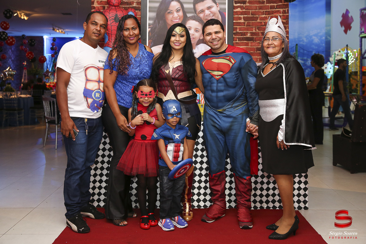 fotografia-fotografo-fotos-cuiaba-mt-sergio-soares-aniversario-marvel-dc-liga-da-justica-batman-homem-aranha-super-homem-flash-vingadores-aniversario-enzo-alpha-kids