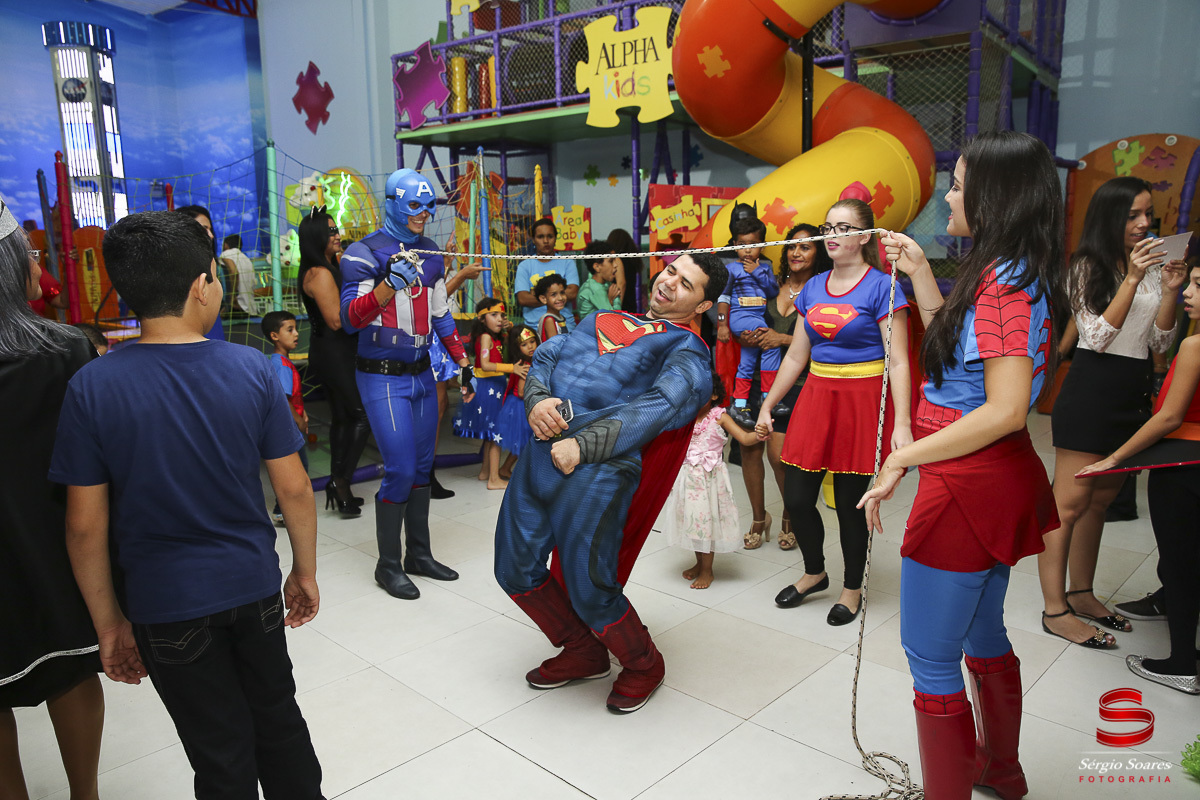 fotografia-fotografo-fotos-cuiaba-mt-sergio-soares-aniversario-marvel-dc-liga-da-justica-batman-homem-aranha-super-homem-flash-vingadores-aniversario-enzo-alpha-kids
