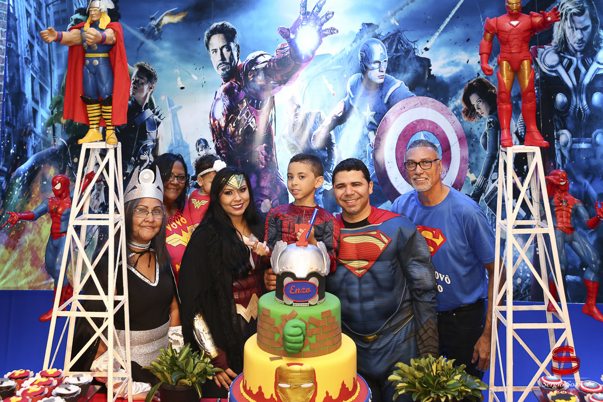 fotografia-fotografo-fotos-cuiaba-mt-sergio-soares-aniversario-marvel-dc-liga-da-justica-batman-homem-aranha-super-homem-flash-vingadores-aniversario-enzo-alpha-kids