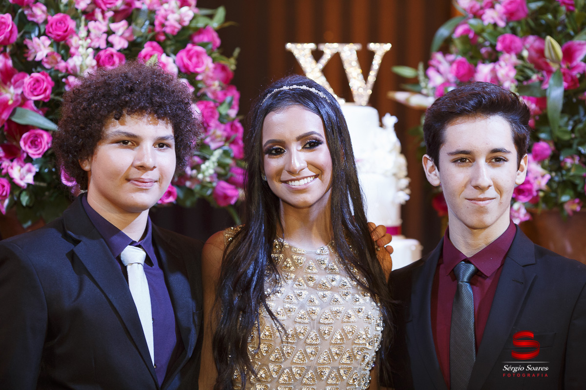 fotografo-fotografia-fotos-cuiaba-sergio-soares-mt-mato-grosso-brasil-aniversario-debutante-15-anos-milena-stelata