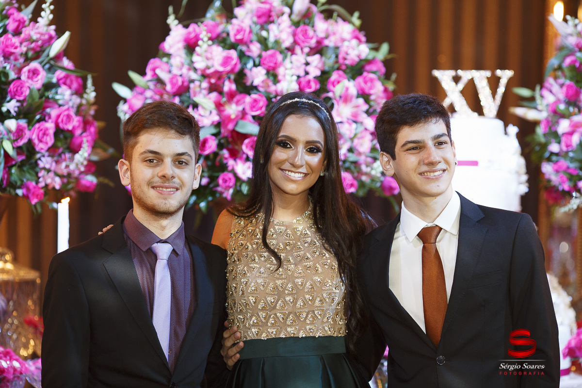 fotografo-fotografia-fotos-cuiaba-sergio-soares-mt-mato-grosso-brasil-aniversario-debutante-15-anos-milena-stelata