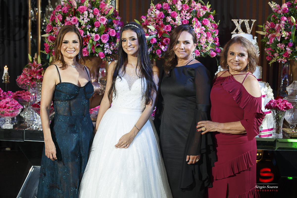 fotografo-fotografia-fotos-cuiaba-sergio-soares-mt-mato-grosso-brasil-aniversario-debutante-15-anos-milena-stelata