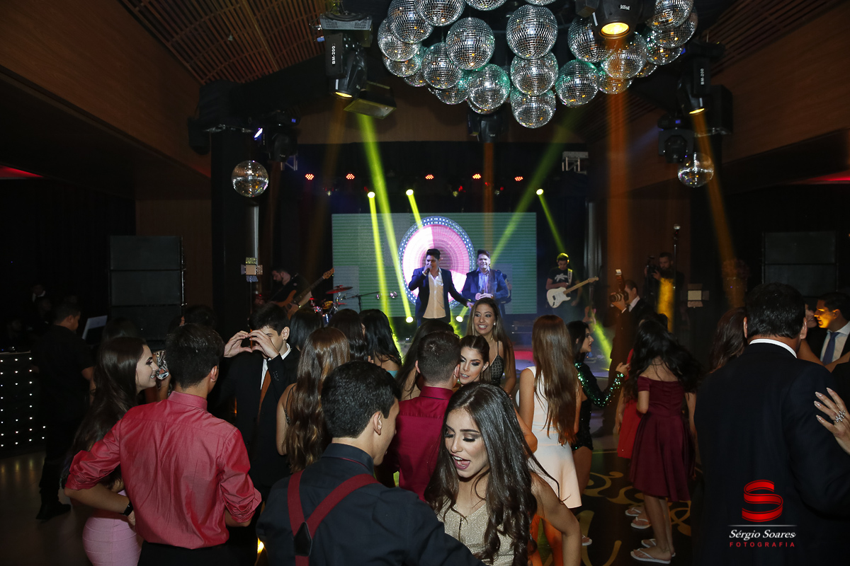 fotografo-fotografia-fotos-cuiaba-sergio-soares-mt-mato-grosso-brasil-aniversario-debutante-15-anos-milena-stelata