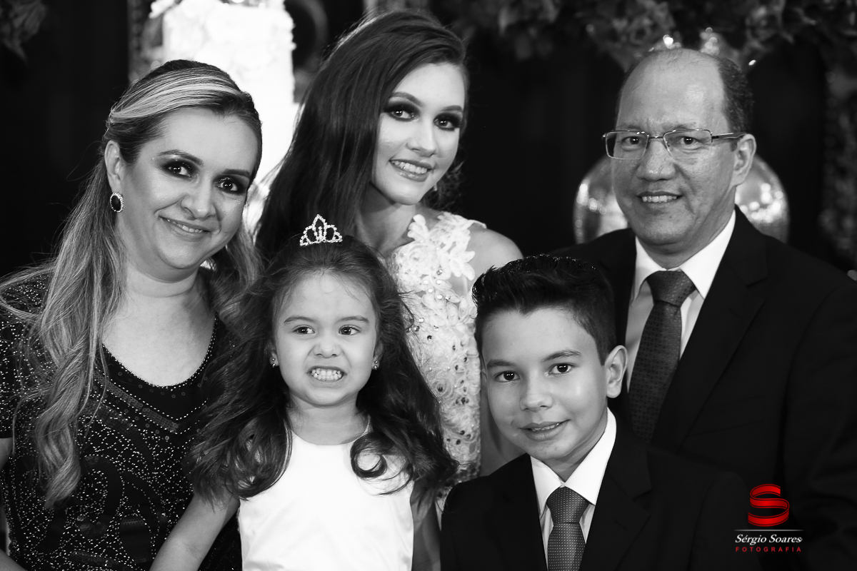 fotografia-fotografo-fotos-cuiaba-mt-mato-grosso-aniversario-15-anos-gabrieli-sonia-bittencourt