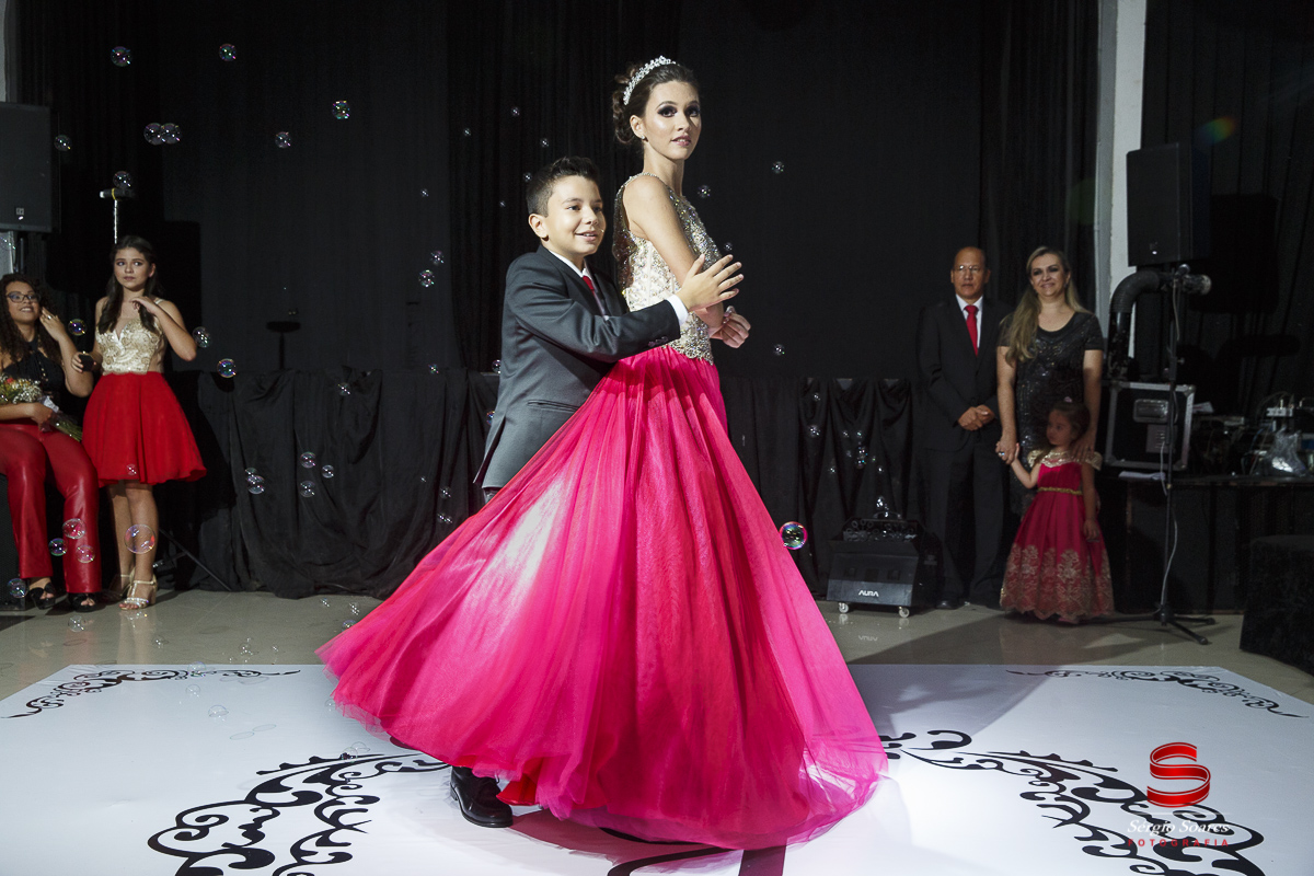 fotografia-fotografo-fotos-cuiaba-mt-mato-grosso-aniversario-15-anos-gabrieli-sonia-bittencourt