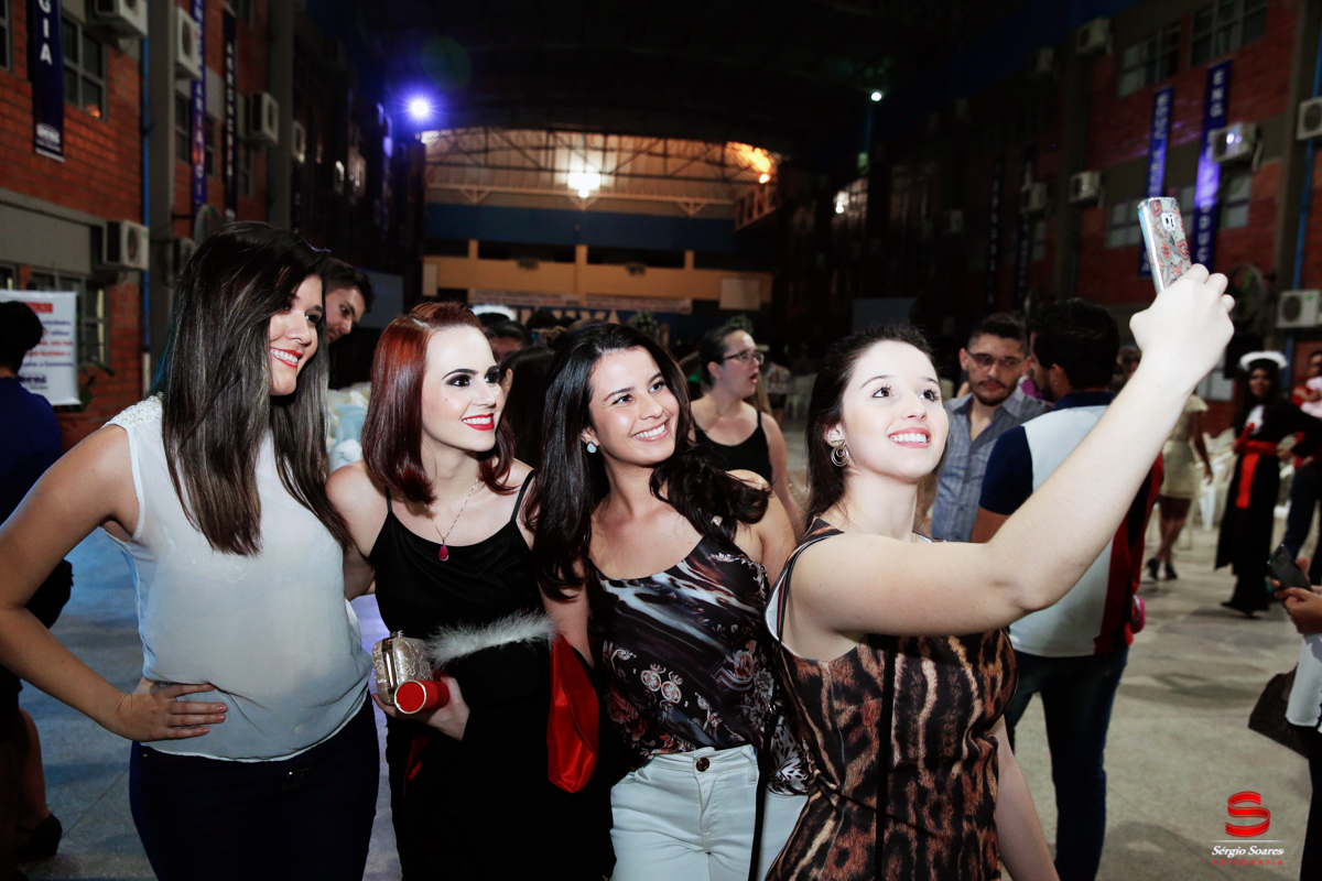 fotografo-fotografia-sergiosoares-formatura-thais-univag