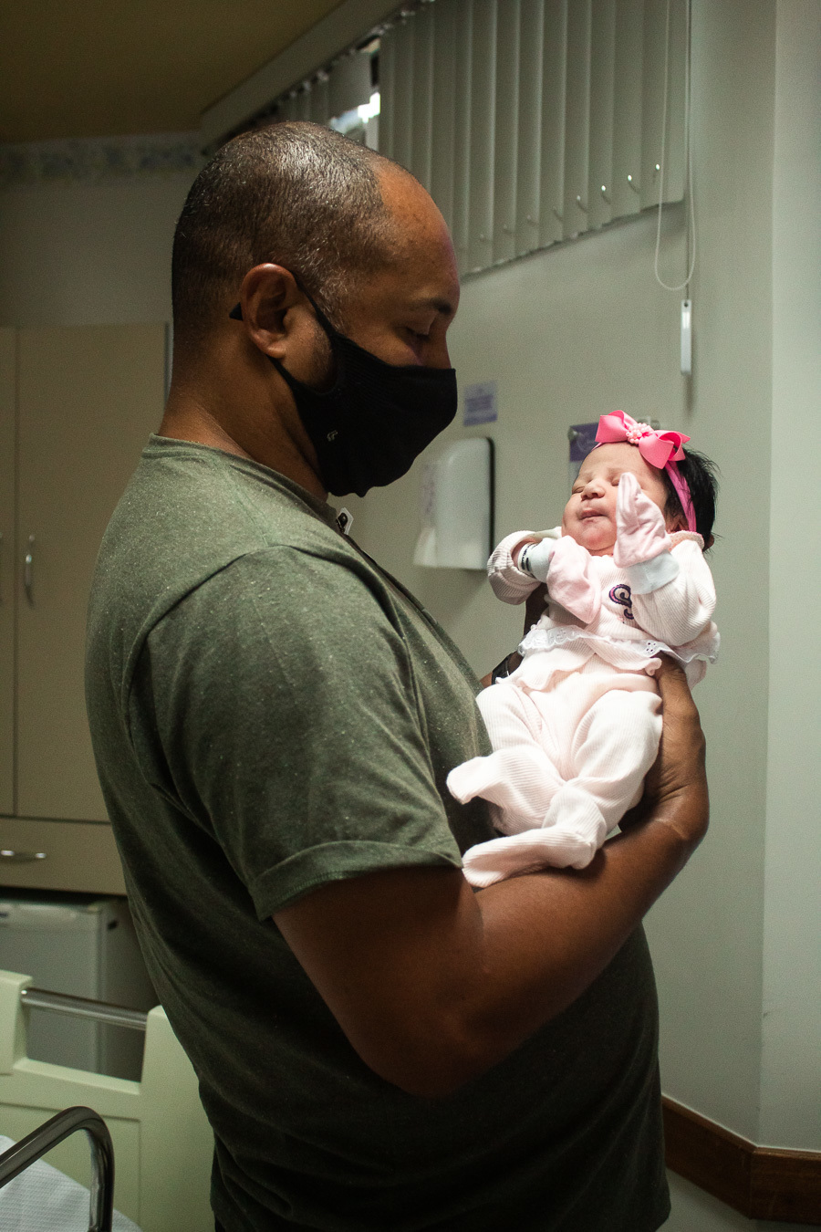 domingoslourenço-gestante - ensaio de studiofotografia de parto-nascimento-rn-alieitamento de gestante - parto cesária- parto humanizado- parto normal-doula