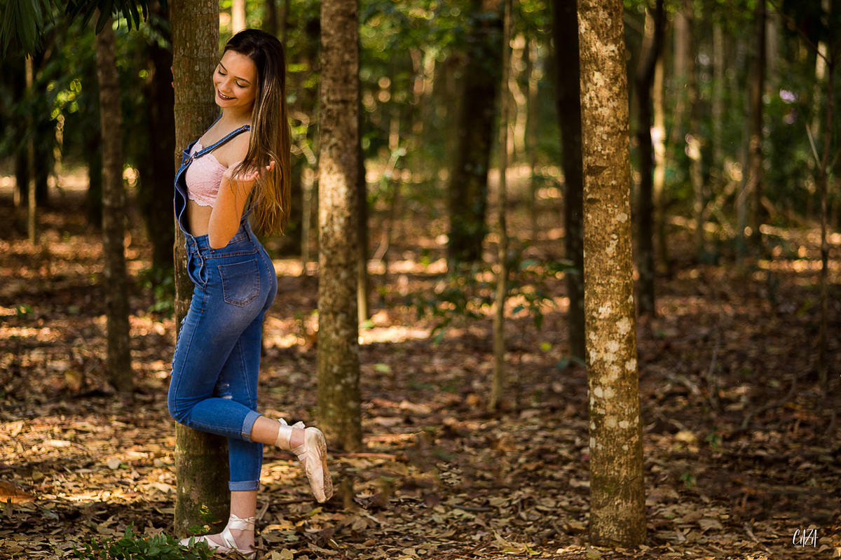 Fotografia ensaio 15 anos ao ar livre bailarina