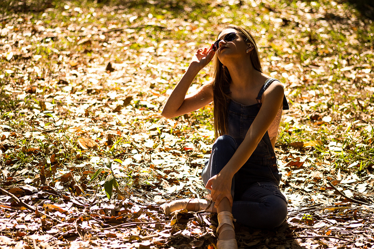 Fotografia ensaio 15 anos ao ar livre bailarina