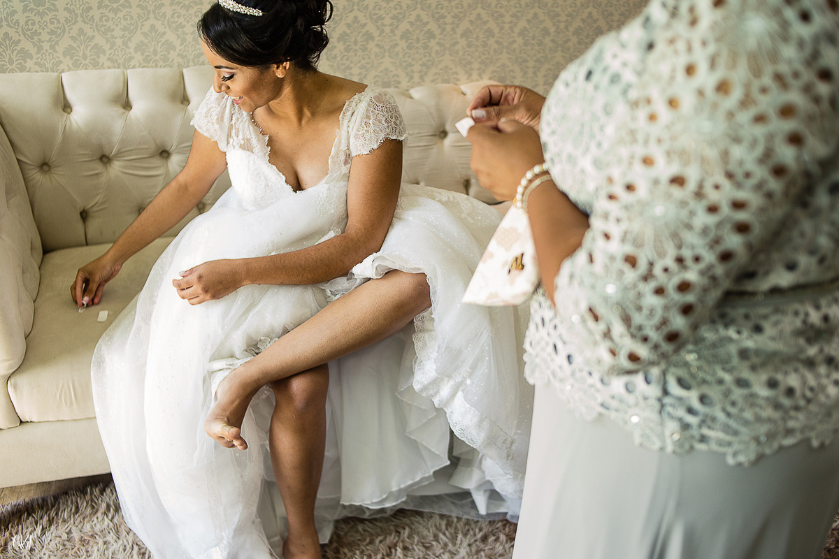 Fotografia de casamento dia da noiva mãe e filha