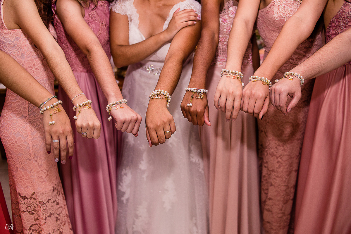 Fotografia de casamento recepção madrinhas vestido