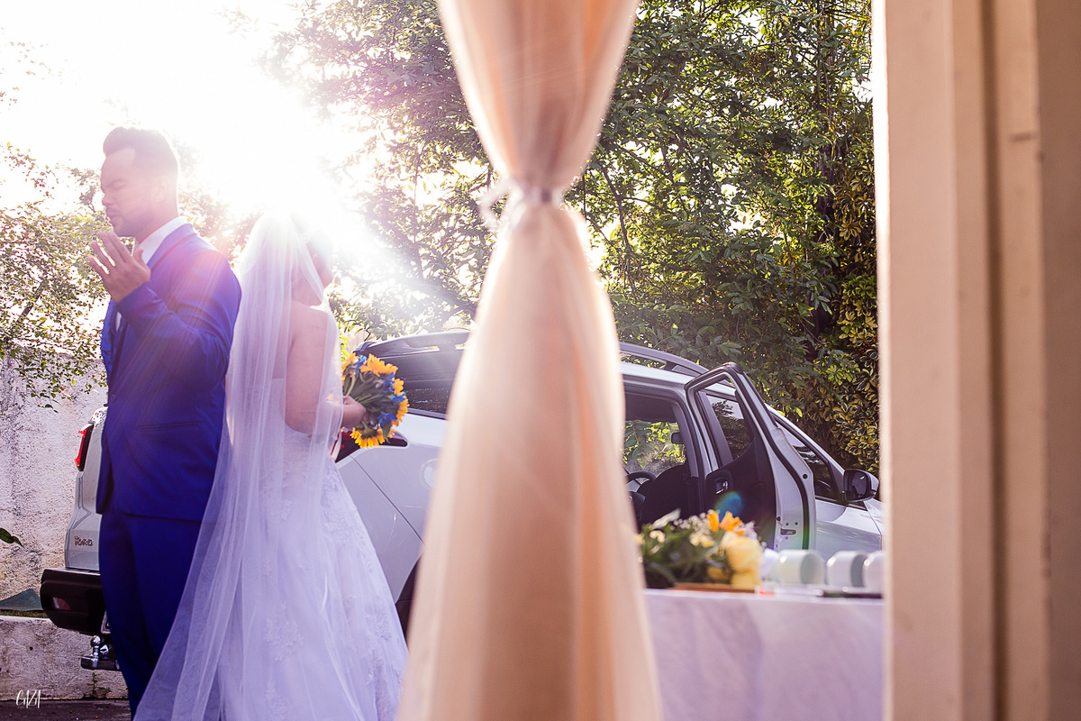 Fotografia de casamento cerimônia noivo e noiva oração