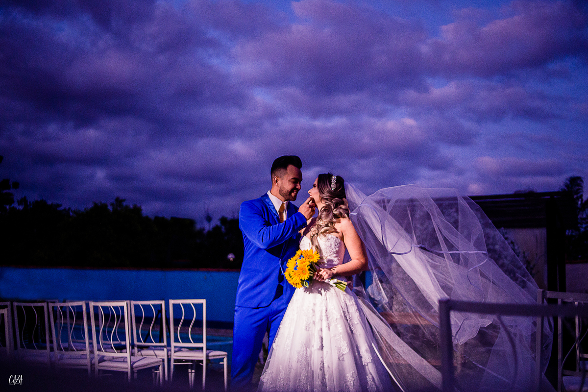 Fotografia de casamento cerimônia noivo e noiva fim de tarde