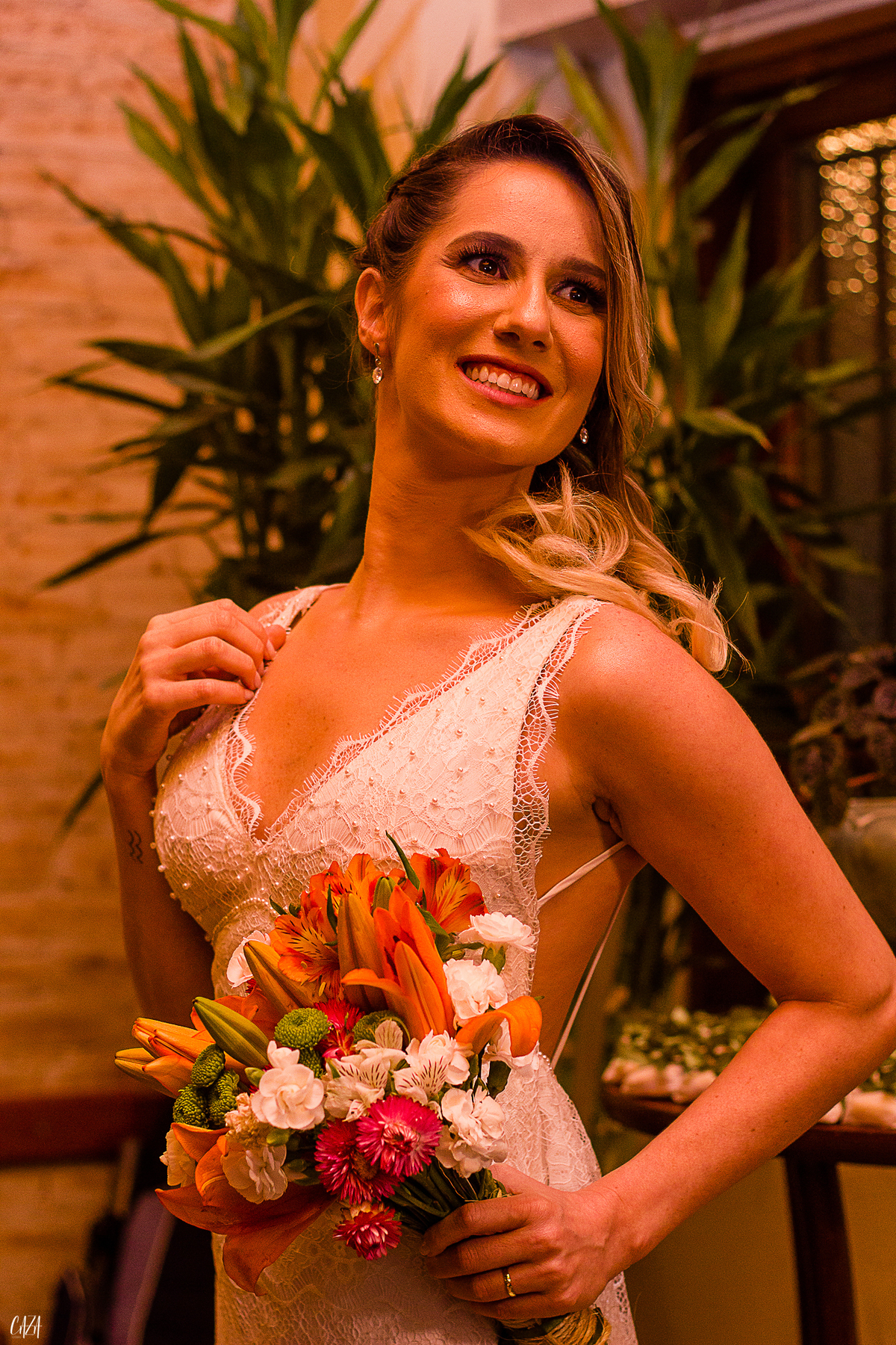 Fotografia casamento recepção  noiva bouquet e vestido