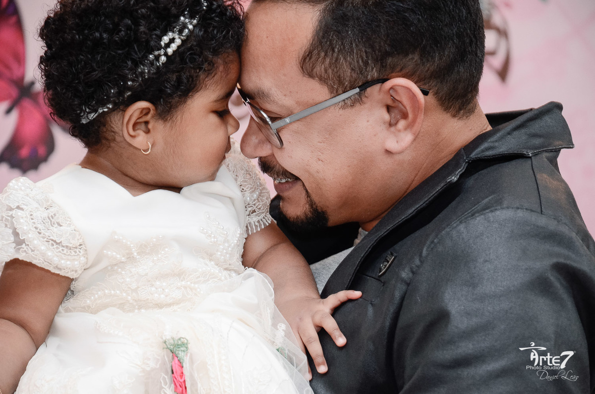 Isa com seu padrinho