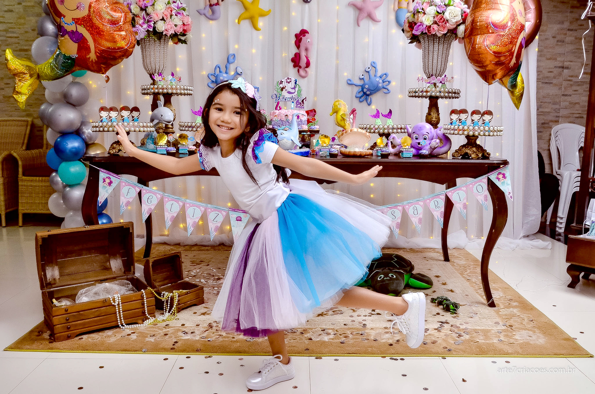 valentina fazendo pose pra foto