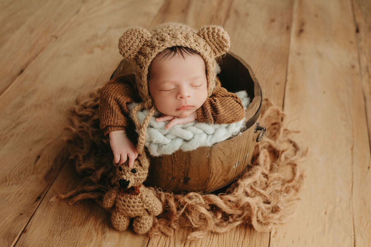 bebe vestido com touca de urso