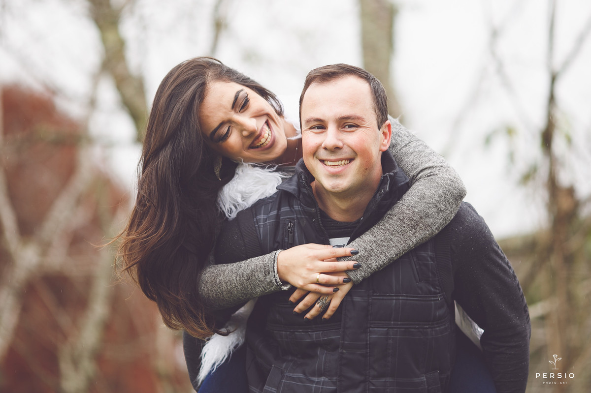 ensaio pre wedding de casal clube curitibanos sede golfe em curitiba parana por raphaela persio fotografa de casamentos e ensaios casal apaixonado