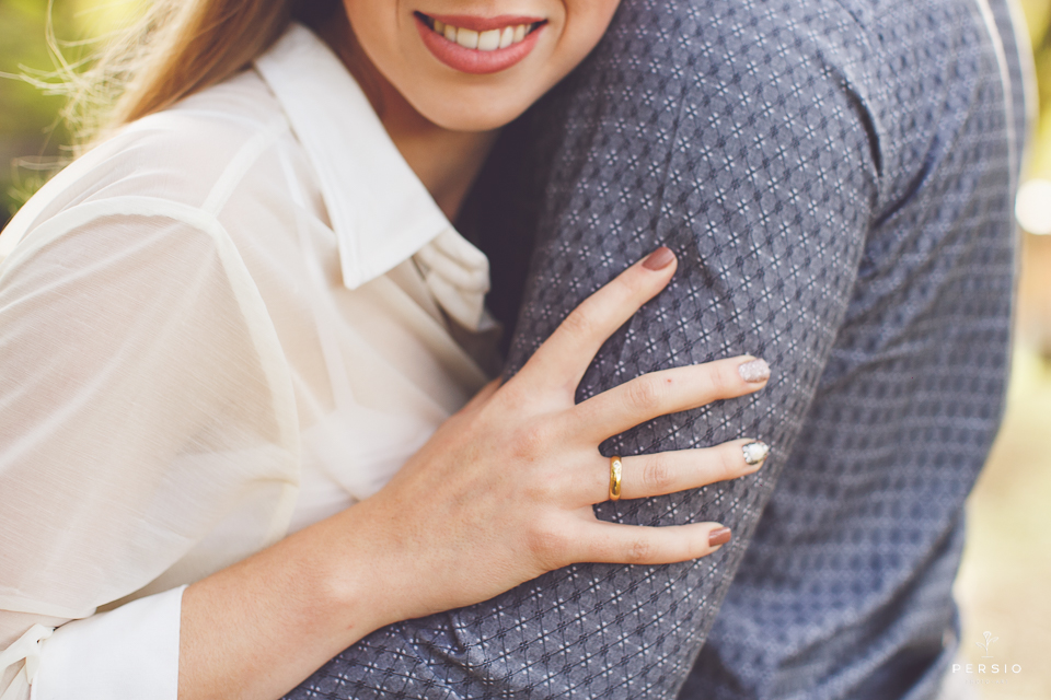 ensaio pre wedding de casal no memorial ucraniano em curitiba parana por raphaela persio fotografa de casamentos e ensaios de casal