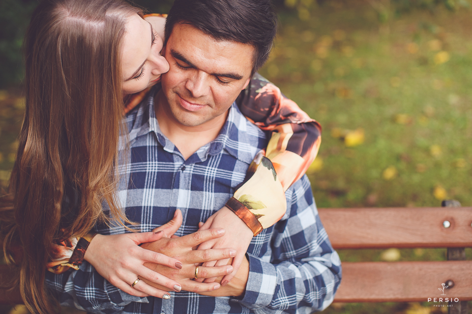 ensaio pre wedding de casal no memorial ucraniano em curitiba parana por raphaela persio fotografa de casamentos e ensaios de casal