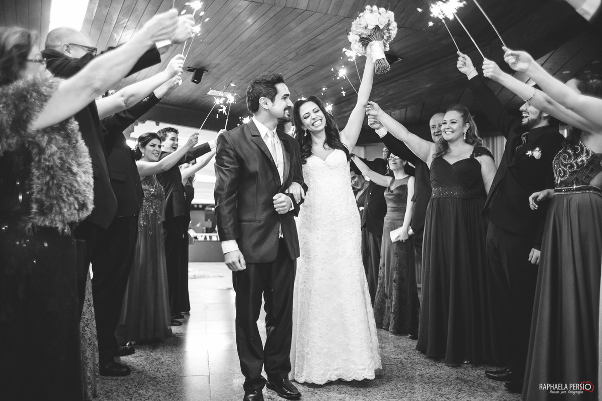 Meire e Rafael, Vestido noiva Maison Valentina, Cerimonial Simoni Rodrigues, casamento salao rosa clube curitibano, raphaela persio, melhor fotografo curitiba, verani sordi, dj junior sapula, sparkles