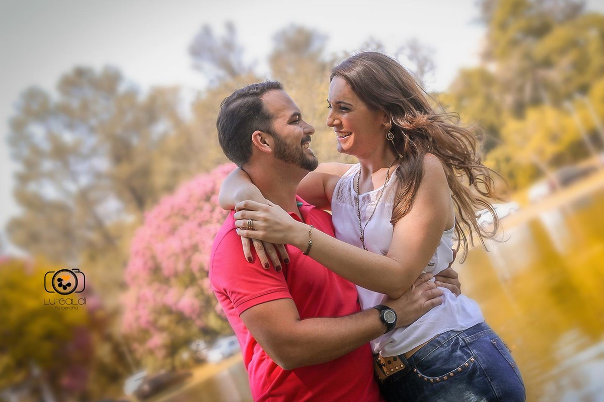 Fotos tiradas por Lu Galdi Fotografia ,   registrando a Pré Weddingo do casal Luciana e Ricardo , na Esalq/Piracicaba-SP