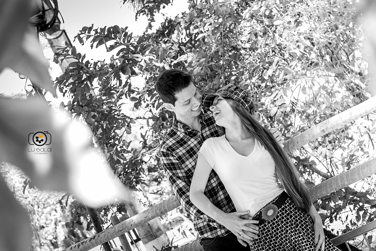 Fotos tiradas por Lu Galdi Fotografia , pré wedding , casal Adna e Kleber , na cidade de Aguas de são Pedro/SP