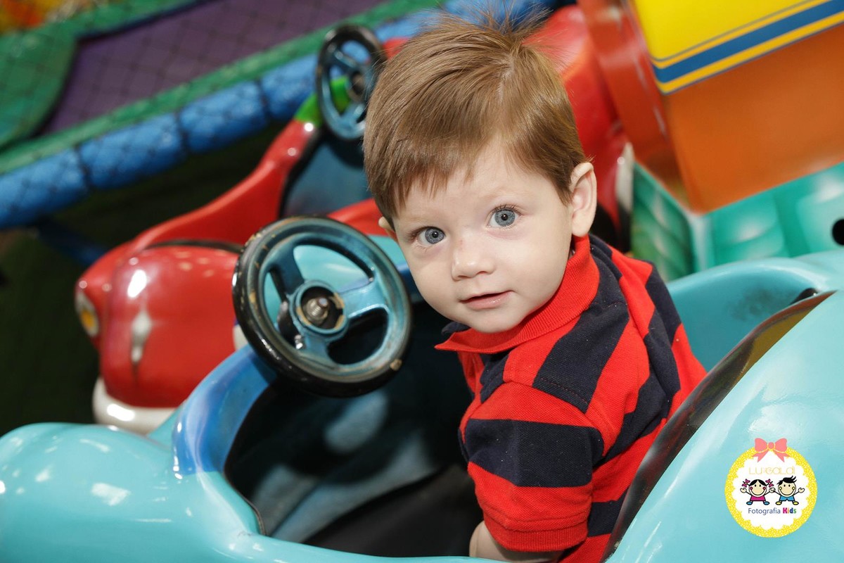 Fotos tiradas por Lu Galdi Fotografia , na cidade de Piracicaba , em Aniversario de Primeiro Aninho de Gustavo e Rafael !