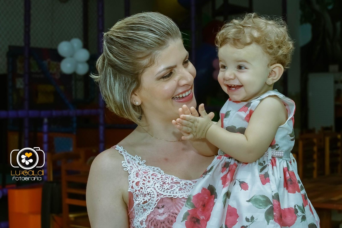 Fotos tiradas por  Lu Galdi Fotografia , em Aniversario Infantil , registrando o  Primeiro Aninho da Thainá , na cidade de Piracicaba/SP em Buffet Serelep .