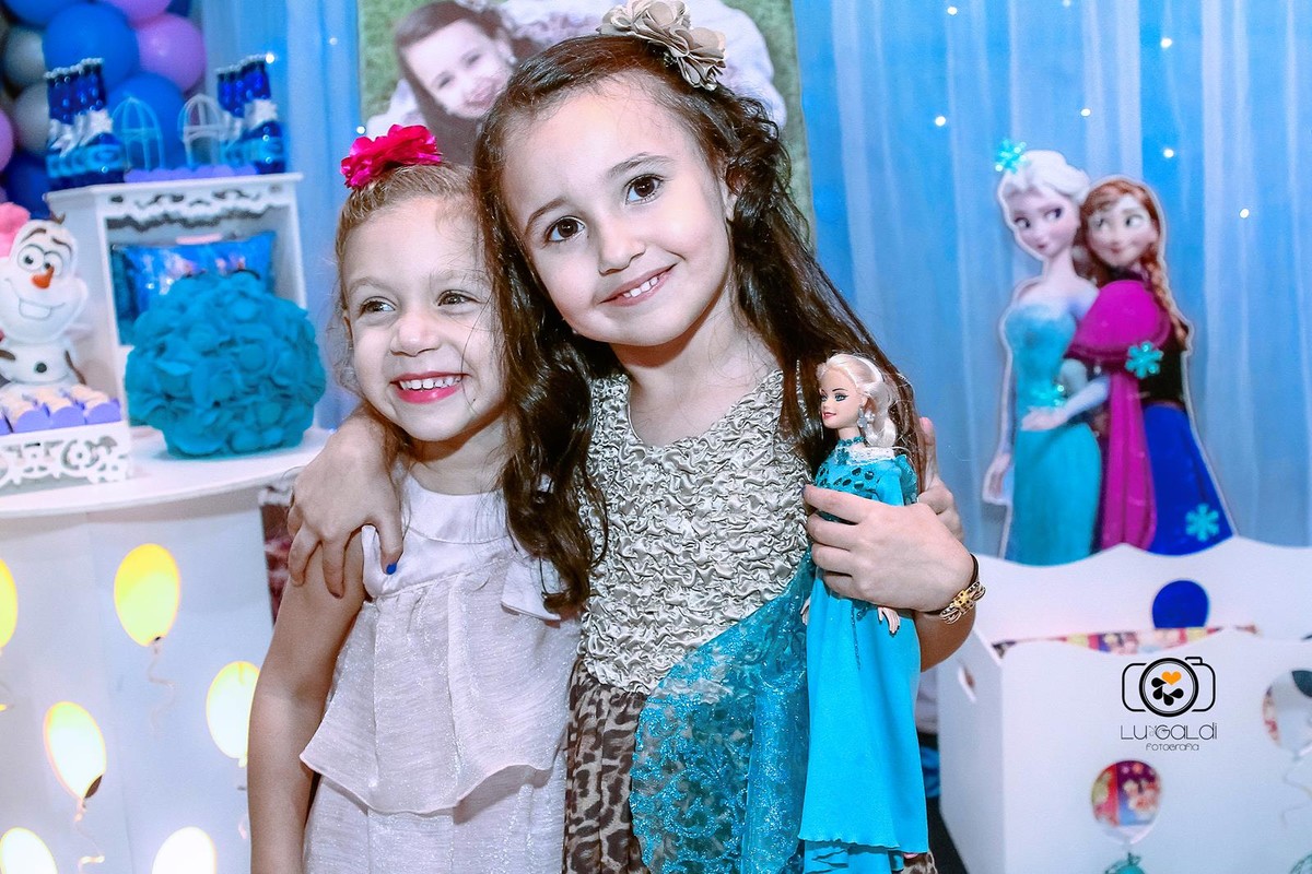 Foto tirada por Lu Galdi Fotografia , na cidade de Piracicaba/SP , registrando Aniversario Infantil da Monique Gabrielly , tema Frozen .