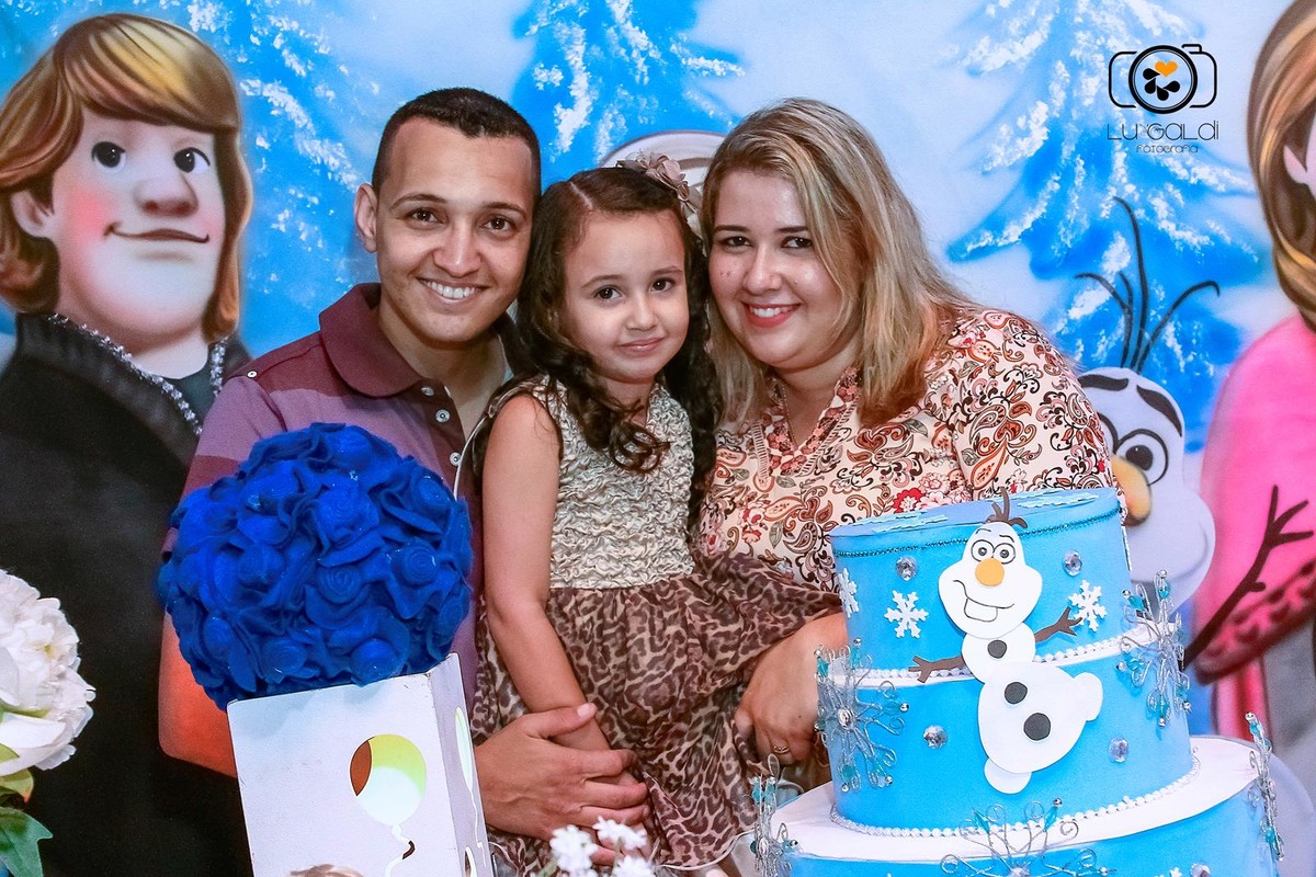 Foto tirada por Lu Galdi Fotografia , na cidade de Piracicaba/SP , registrando Aniversario Infantil da Monique Gabrielly , tema Frozen .