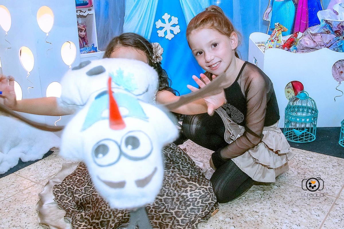 Foto tirada por Lu Galdi Fotografia , na cidade de Piracicaba/SP , registrando Aniversario Infantil da Monique Gabrielly , tema Frozen .