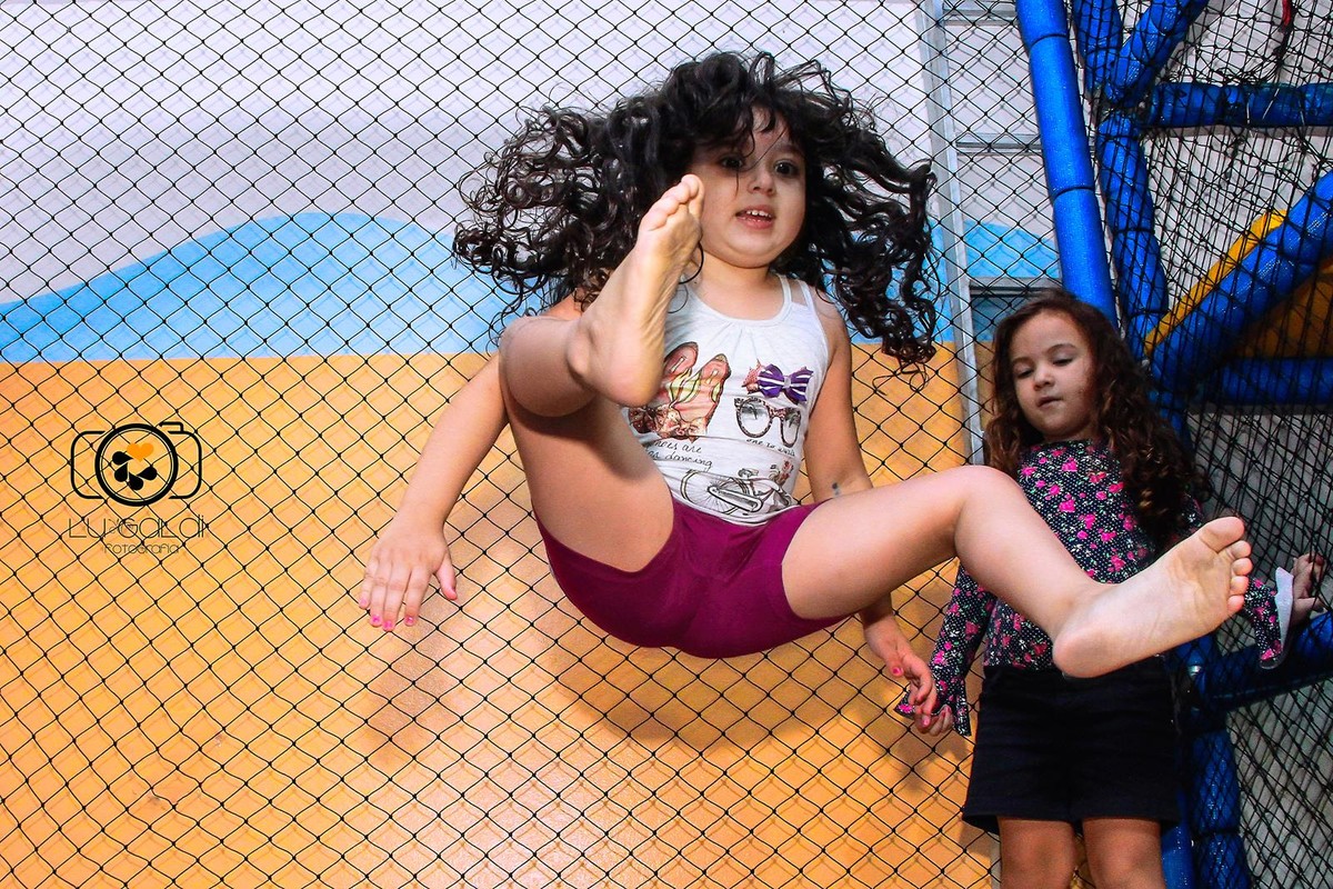 Fotos tiradas por Lu Galdi Fotografia , na cidade de Piracicaba/SP , em Buffet Vila da Criança , registrando  5 aninhos da Lívia !