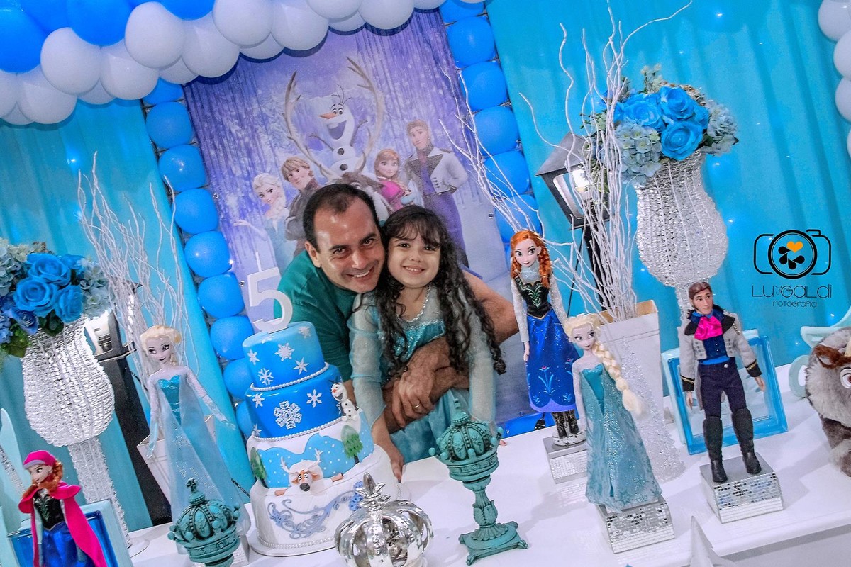 Fotos tiradas por Lu Galdi Fotografia , na cidade de Piracicaba/SP , em Buffet Vila da Criança , registrando  5 aninhos da Lívia !