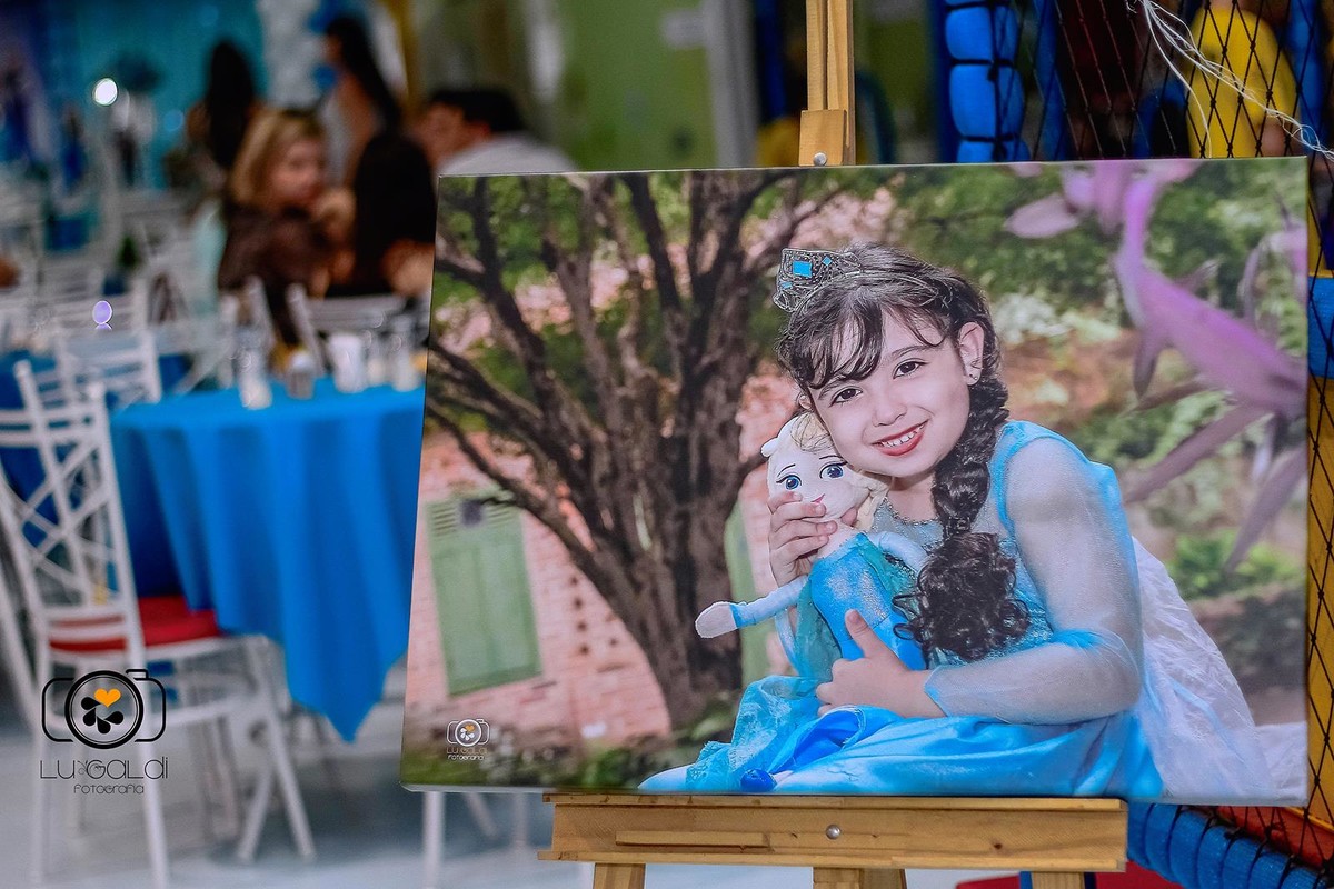 Fotos tiradas por Lu Galdi Fotografia , na cidade de Piracicaba/SP , em Buffet Vila da Criança , registrando  5 aninhos da Lívia !