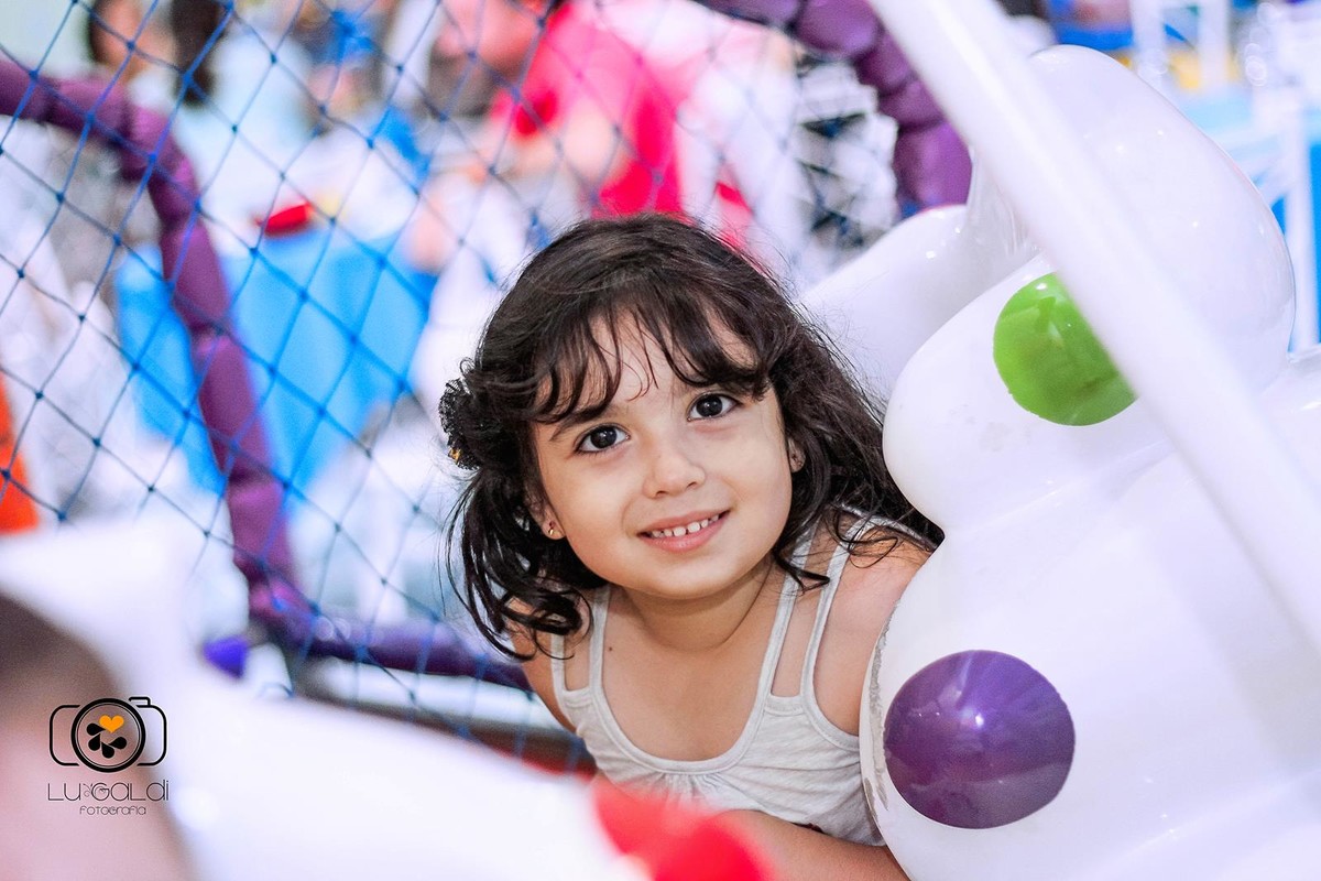 Fotos tiradas por Lu Galdi Fotografia , na cidade de Piracicaba/SP , em Buffet Vila da Criança , registrando  5 aninhos da Lívia !