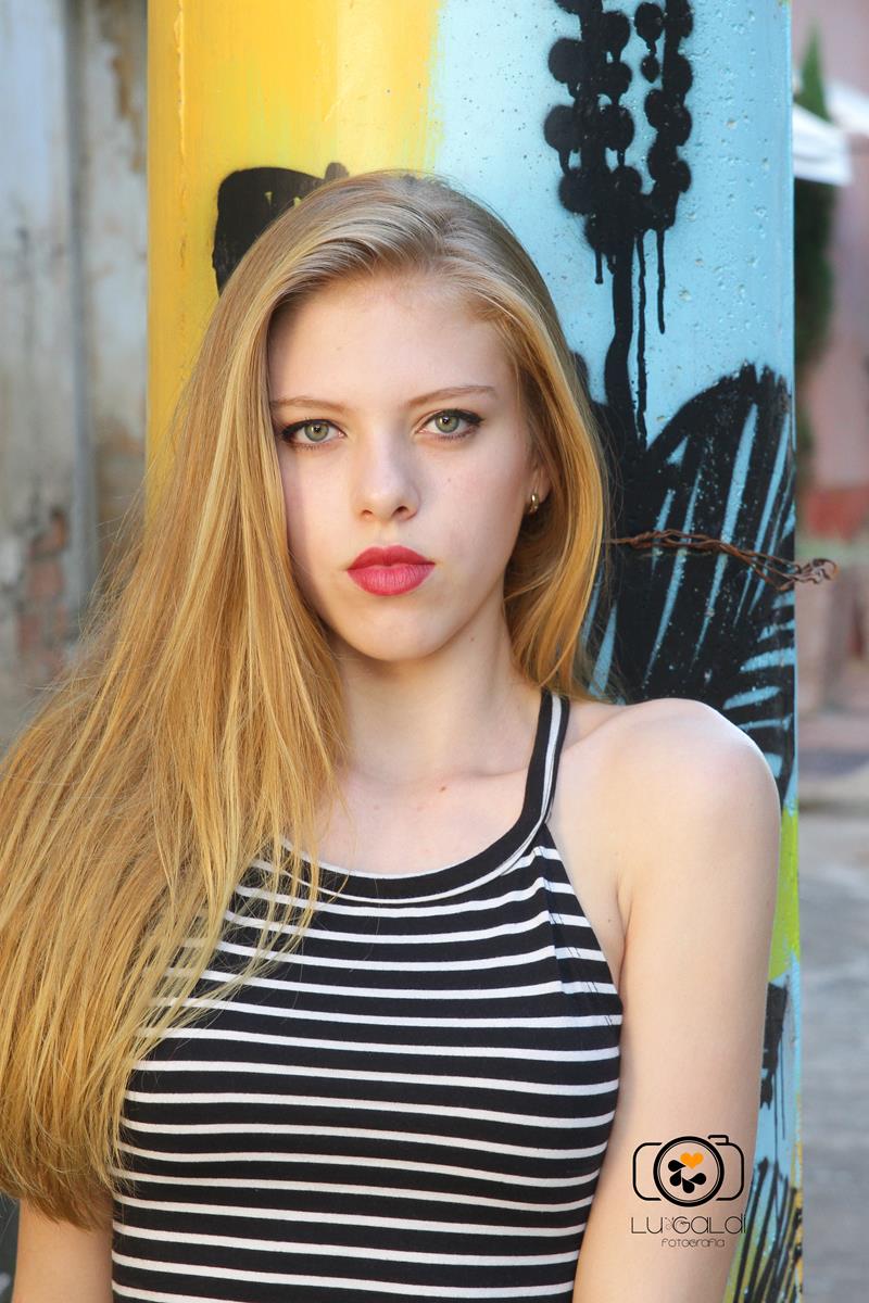 Fotos tiradas por Lu Galdi Fotografia , na cidade de Piracicaba , Bairro Monte Alegre , Ponto Turistico da cidade , em Ensaio 15 Anos de Heloisa Nicoletti , debutante .