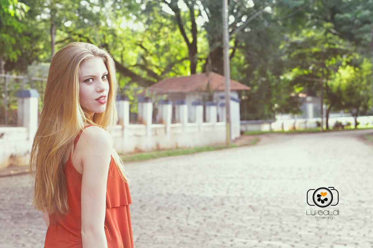Fotos tiradas por Lu Galdi Fotografia , na cidade de Piracicaba , Bairro Monte Alegre , Ponto Turistico da cidade , em Ensaio 15 Anos de Heloisa Nicoletti , debutante .