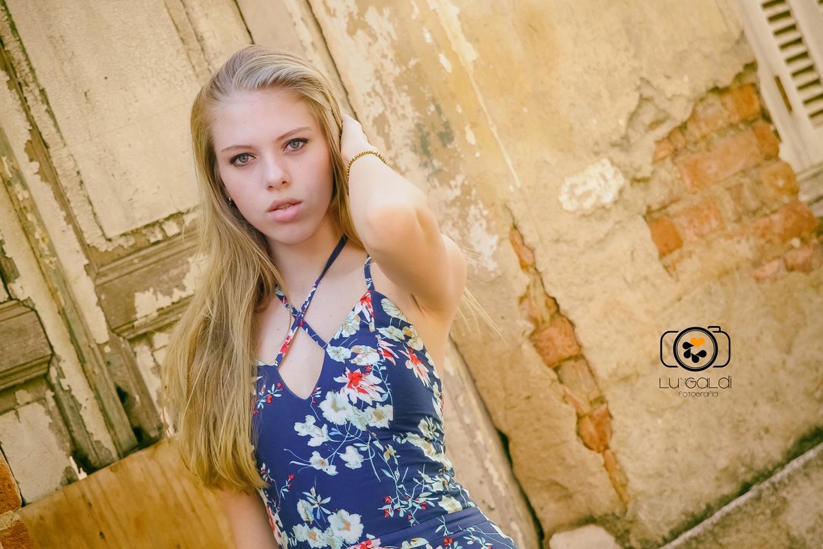 Fotos tiradas por Lu Galdi Fotografia , na cidade de Piracicaba , Bairro Monte Alegre , Ponto Turistico da cidade , em Ensaio 15 Anos de Heloisa Nicoletti , debutante .