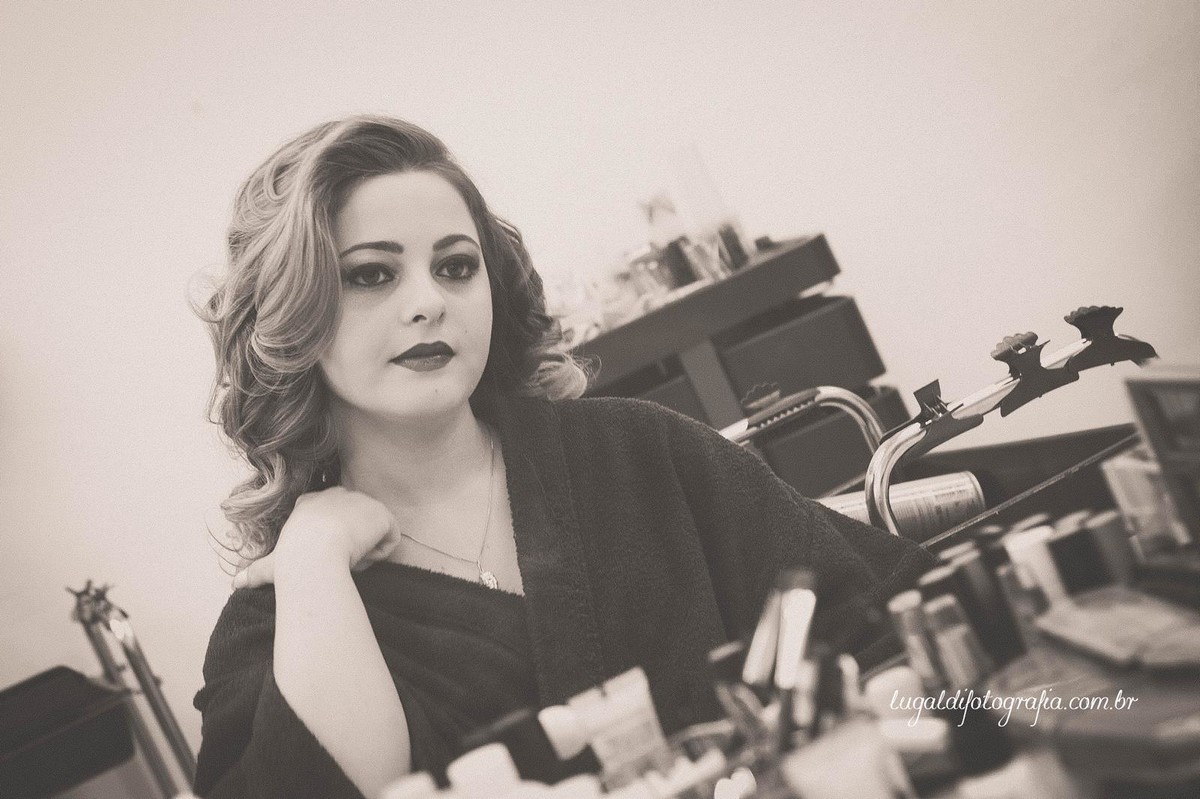 Fotos tiradas por Lu Galdi Fotografia , registrando os 15 anos de Ana Julia Andreolli , na cidade de Piracicaba/SP , no Buffet Celebrare .