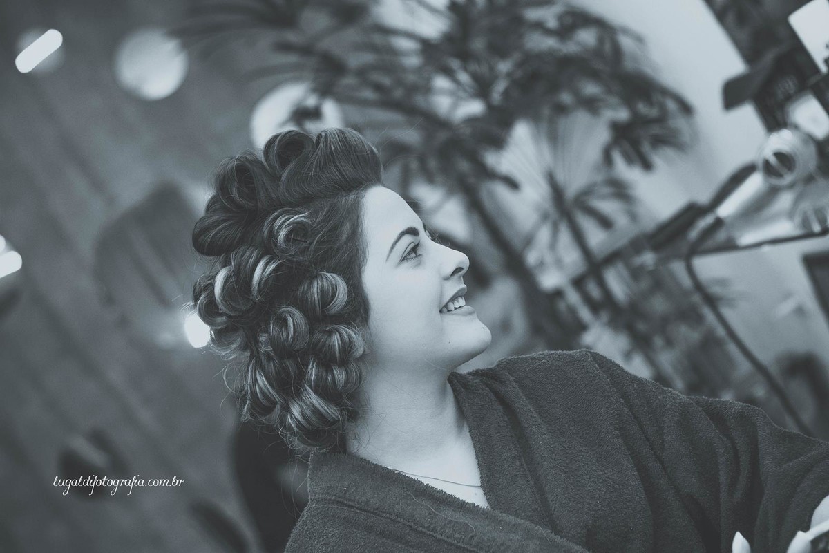 Fotos tiradas por Lu Galdi Fotografia , registrando os 15 anos de Ana Julia Andreolli , na cidade de Piracicaba/SP , no Buffet Celebrare .