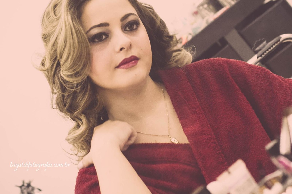 Fotos tiradas por Lu Galdi Fotografia , registrando os 15 anos de Ana Julia Andreolli , na cidade de Piracicaba/SP , no Buffet Celebrare .