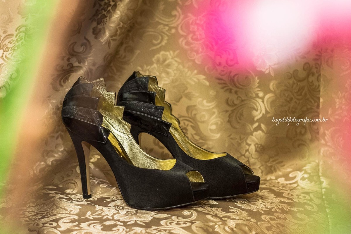 Fotos tiradas por Lu Galdi Fotografia , registrando os 15 anos de Ana Julia Andreolli , na cidade de Piracicaba/SP , no Buffet Celebrare .