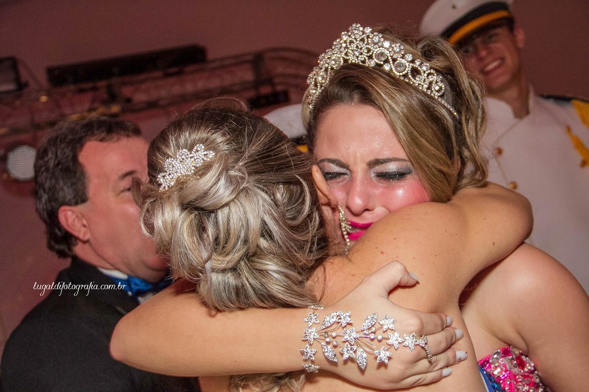 Fotos tiradas por Lu Galdi Fotografia , registrando os 15 anos de Ana Julia Andreolli , na cidade de Piracicaba/SP , no Buffet Celebrare .