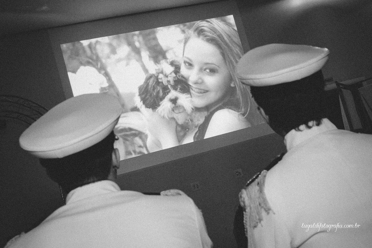 Fotos tiradas por Lu Galdi Fotografia , registrando os 15 anos de Ana Julia Andreolli , na cidade de Piracicaba/SP , no Buffet Celebrare .