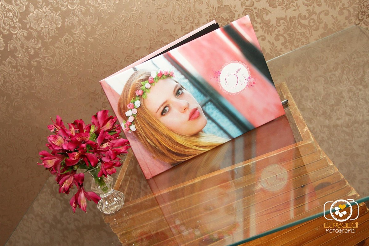 Fotos tiradas por Lu Galdi Fotografia , registrando o dia especial de Heloisa Nicoletti , 15 anos , debutante , na cidade de Piracicaba/SP , no Espaço  Portal Festas e Eventos , com Buffet D'or , decoração Gisele Delamutta